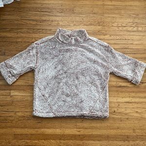 Dylan Sherpa red/pink/white Sweater with 3/4 Sleeves Small